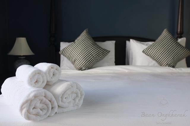 Baan Ongkharak Bed & Breakfast (Adults Only) Банкок Екстериор снимка